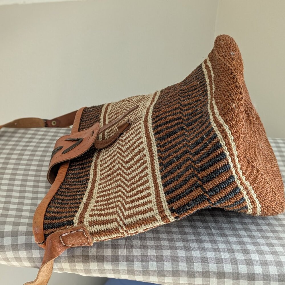 Imported woven  handbag